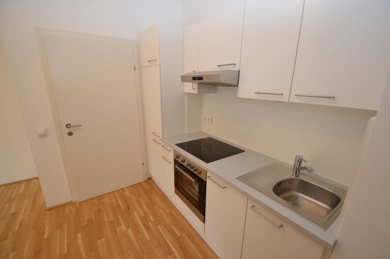 Jakomini - 51m² - 3 Zimmerwohnung mit großer Terrasse - top Zustand - kl. Eigengarten